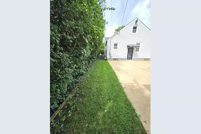 710 Catherine Street, Joliet, IL 60435 - Photo 5