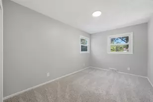 1520 Crestwood Ct, Aurora, IL 60506 - Photo 15