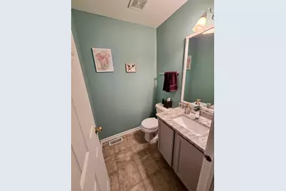 533 N Red Deer Road, Round Lake, IL 60073 - Photo 11