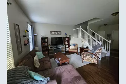 533 N Red Deer Road, Round Lake, IL 60073 - Photo 5