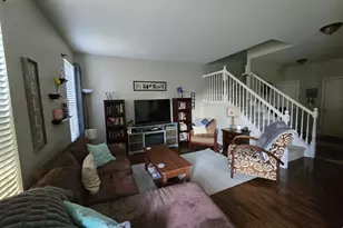 533 N Red Deer Rd, Round Lake, IL 60073 - Photo 5