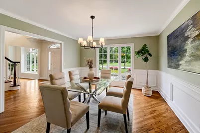 32 Ridgefield Lane, Burr Ridge, IL 60527 - Photo 11