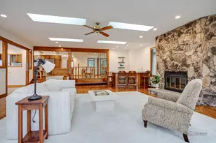 605 N Windsor Dr, Mount Prospect, IL 60056 - Photo 17