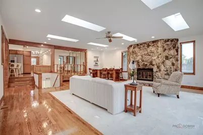 605 N Windsor Drive, Mount Prospect, IL 60056 - Photo 13