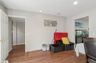 739 Concorde Dr, Highland Park, IL 60035 - Photo 9