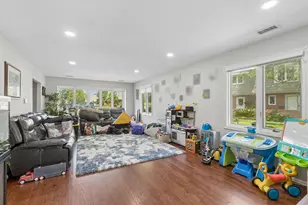 739 Concorde Dr, Highland Park, IL 60035 - Photo 5