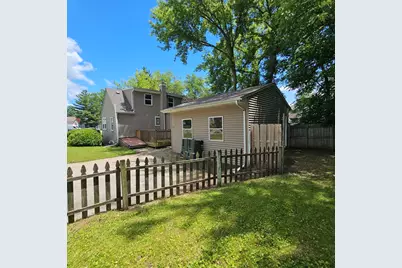 611 Golfview Drive, Round Lake Beach, IL 60073 - Photo 3