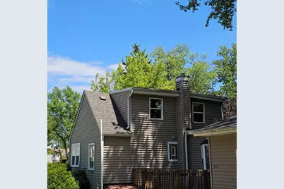 611 Golfview Drive, Round Lake Beach, IL 60073 - Photo 7