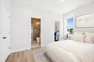 1242 W Winnemac Ave, Chicago, IL 60640 - Photo 17