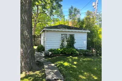 10232 S Indiana Avenue, Chicago, IL 60628 - Photo 7