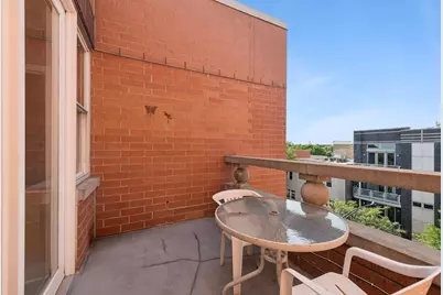 3550 W Montrose Avenue #502, Chicago, IL 60618 - Photo 11