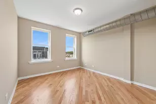 3550 W Montrose Ave, Chicago, IL 60618 - Photo 9