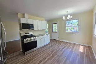 217 S Channel Dr, Round Lake Beach, IL 60073 - Photo 5