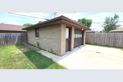 1904 Oakland Avenue, Crest Hill, IL 60403 - Photo 5