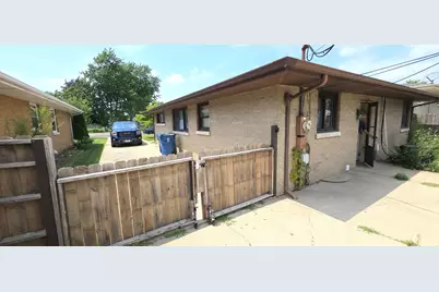 1904 Oakland Avenue, Crest Hill, IL 60403 - Photo 3