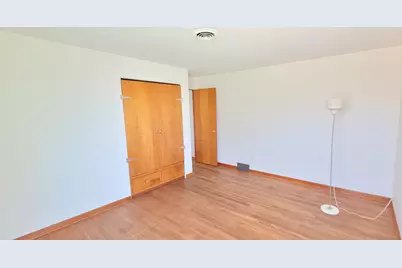 1904 Oakland Avenue, Crest Hill, IL 60403 - Photo 17