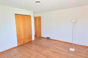 1904 Oakland Ave, Crest Hill, IL 60403 - Photo 17