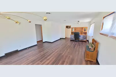 1904 Oakland Avenue, Crest Hill, IL 60403 - Photo 9
