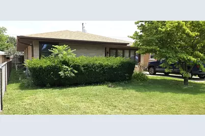 1904 Oakland Avenue, Crest Hill, IL 60403 - Photo 1