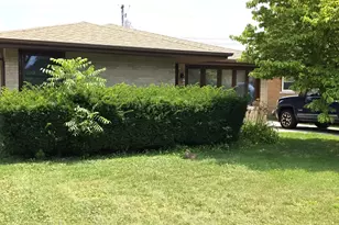 1904 Oakland Ave, Crest Hill, IL 60403 - Photo 1