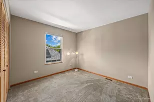 296 W Daisy Cir, Romeoville, IL 60446 - Photo 31