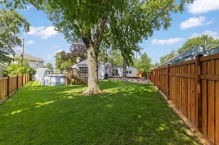 2304 Meadow Dr, Rolling Meadows, IL 60008 - Photo 23