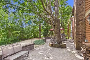 2541 Cobblewood Dr, Northbrook, IL 60062 - Photo 27