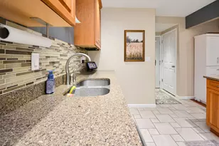 1562 Hunt Dr, Normal, IL 61761 - Photo 11