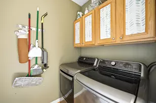 1385 New Haven Dr, Cary, IL 60013 - Photo 7