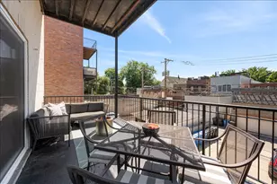 2117 W Belmont Ave, Chicago, IL 60618 - Photo 21