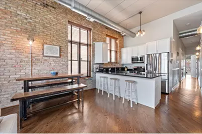 2117 W Belmont Avenue #2, Chicago, IL 60618 - Photo 7