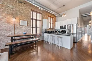 2117 W Belmont Ave, Chicago, IL 60618 - Photo 7