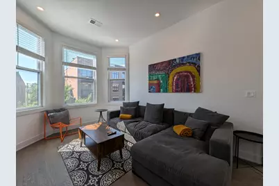 2120 W Belmont Avenue #3F, Chicago, IL 60618 - Photo 3
