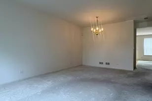 1295 Georgetown Way, Vernon Hills, IL 60061 - Photo 5