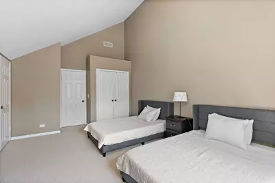 1559 Laurel Oaks Drive, Streamwood, IL 60107 - Photo 23