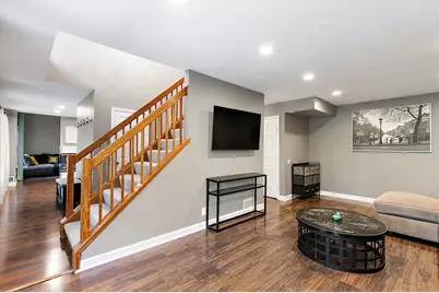 1559 Laurel Oaks Drive, Streamwood, IL 60107 - Photo 9