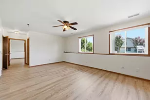 1402 Enborn Dr, Joliet, IL 60431 - Photo 17