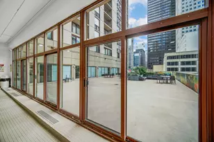 200 N Dearborn St, Chicago, IL 60601 - Photo 15