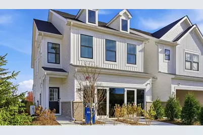 2033 Palmer Court #4001, Hoffman Estates, IL 60169 - Photo 1