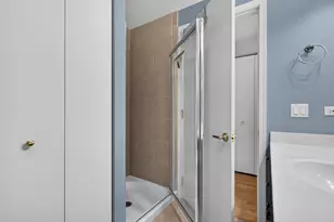 25 E Superior St, Chicago, IL 60611 - Photo 17