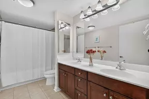 25 E Superior St, Chicago, IL 60611 - Photo 13