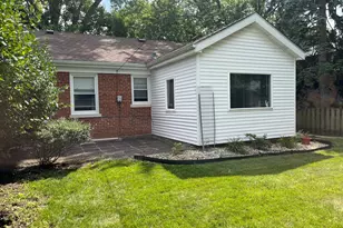 8716 N Harding Ave, Skokie, IL 60076 - Photo 21