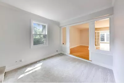 249 Wilshire Road, Lake Forest, IL 60045 - Photo 9