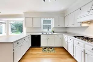 249 Wilshire Rd, Lake Forest, IL 60045 - Photo 19