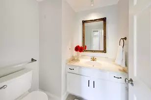 249 Wilshire Rd, Lake Forest, IL 60045 - Photo 21