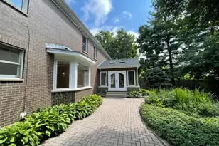 249 Wilshire Rd, Lake Forest, IL 60045 - Photo 45