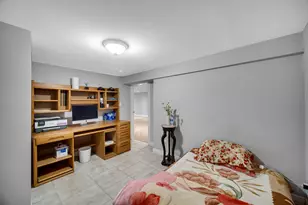 8805 Oriole Ave, Morton Grove, IL 60053 - Photo 19