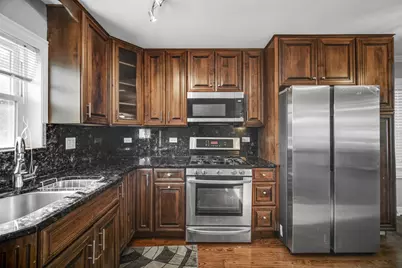8805 Oriole Avenue, Morton Grove, IL 60053 - Photo 7