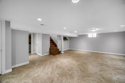 8805 Oriole Avenue, Morton Grove, IL 60053 - Photo 23