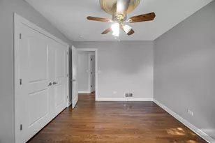 8805 Oriole Ave, Morton Grove, IL 60053 - Photo 13